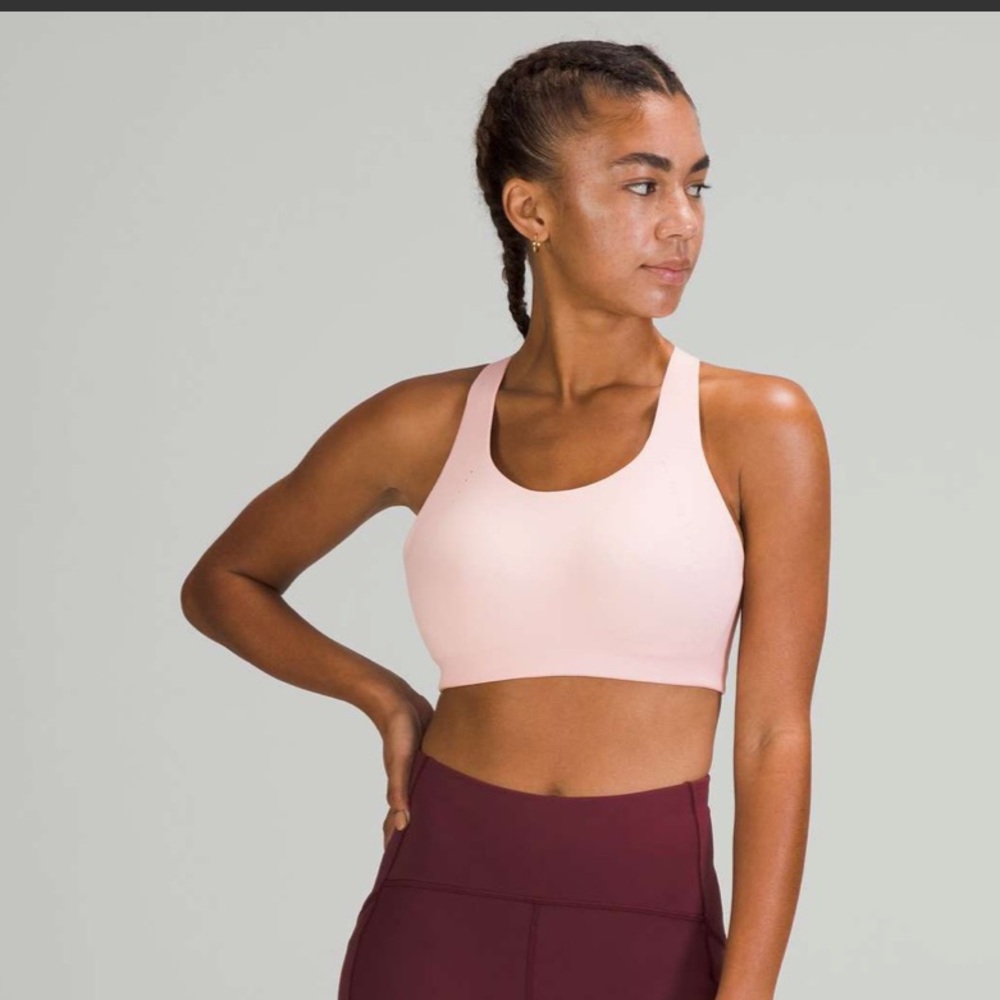 EUC / HTF Color Lululemon 38E (DD) Line Dry AirSupport Bra Pink Mist White Opal
